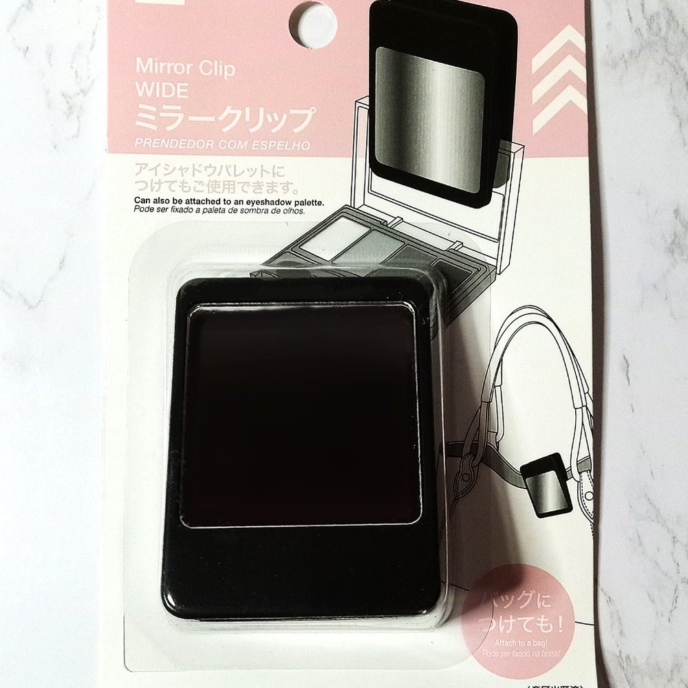 Clip On Travel Makeup Cosmetic Compact Mirror for Women